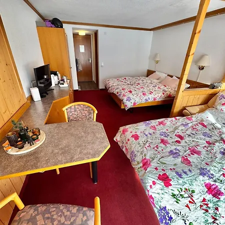 Adelhome Mit Gartensitzplatz *