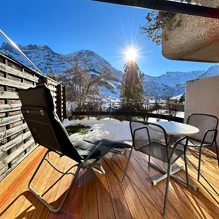 Adelhome Mit Gartensitzplatz