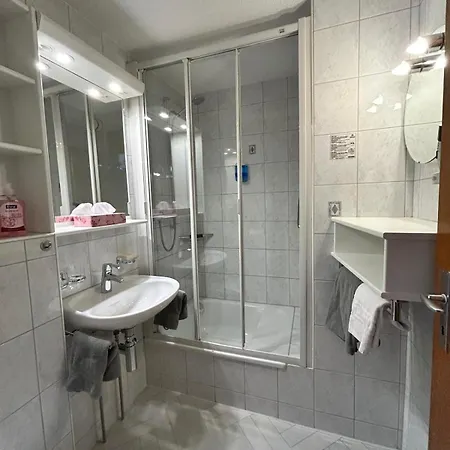 Apartment Adelhome Mit Gartensitzplatz